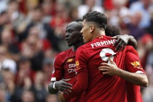  戈登闪电反击，纽卡斯尔客场爆冷击败曼联  