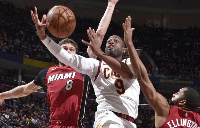  米切尔三分雨浇灭热火，骑士大胜对手冲击季后赛席位